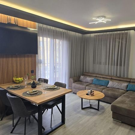 Luxury City Centre Appartment Iva Сливен Екстериор снимка