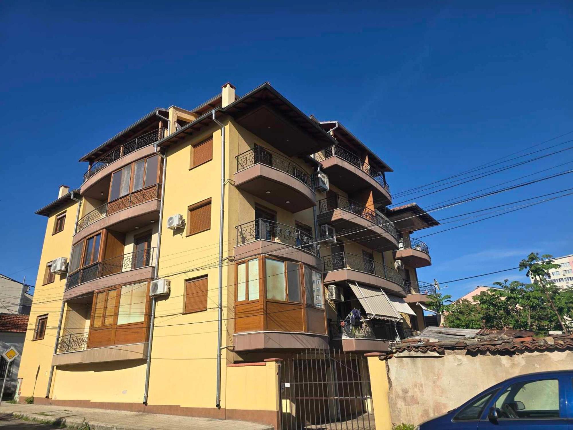 Luxury City Centre Appartment Iva Сливен Екстериор снимка