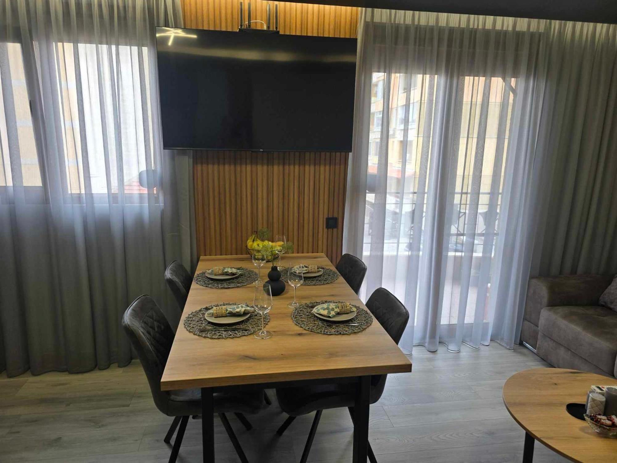 Luxury City Centre Appartment Iva Сливен Екстериор снимка